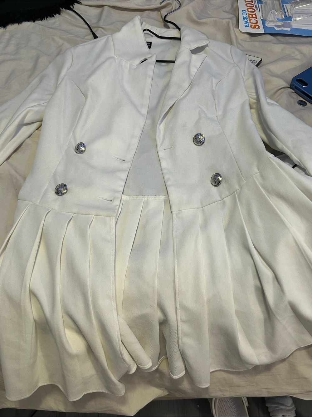Cropped Double-Breasted White Pleated Jacket